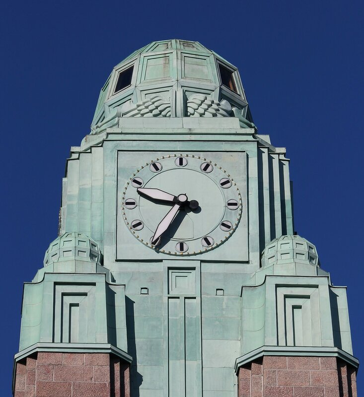 Helasinki. Central station (Helsingin päärautatieasema)